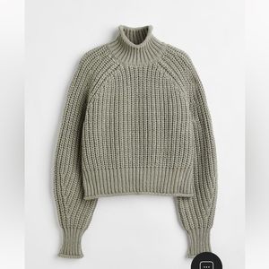 H&M Knit Sweater Small Cream Color